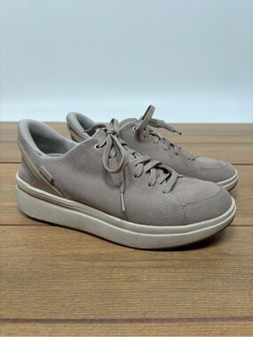 Kizik Sydney White Pepper Sneakers size 8